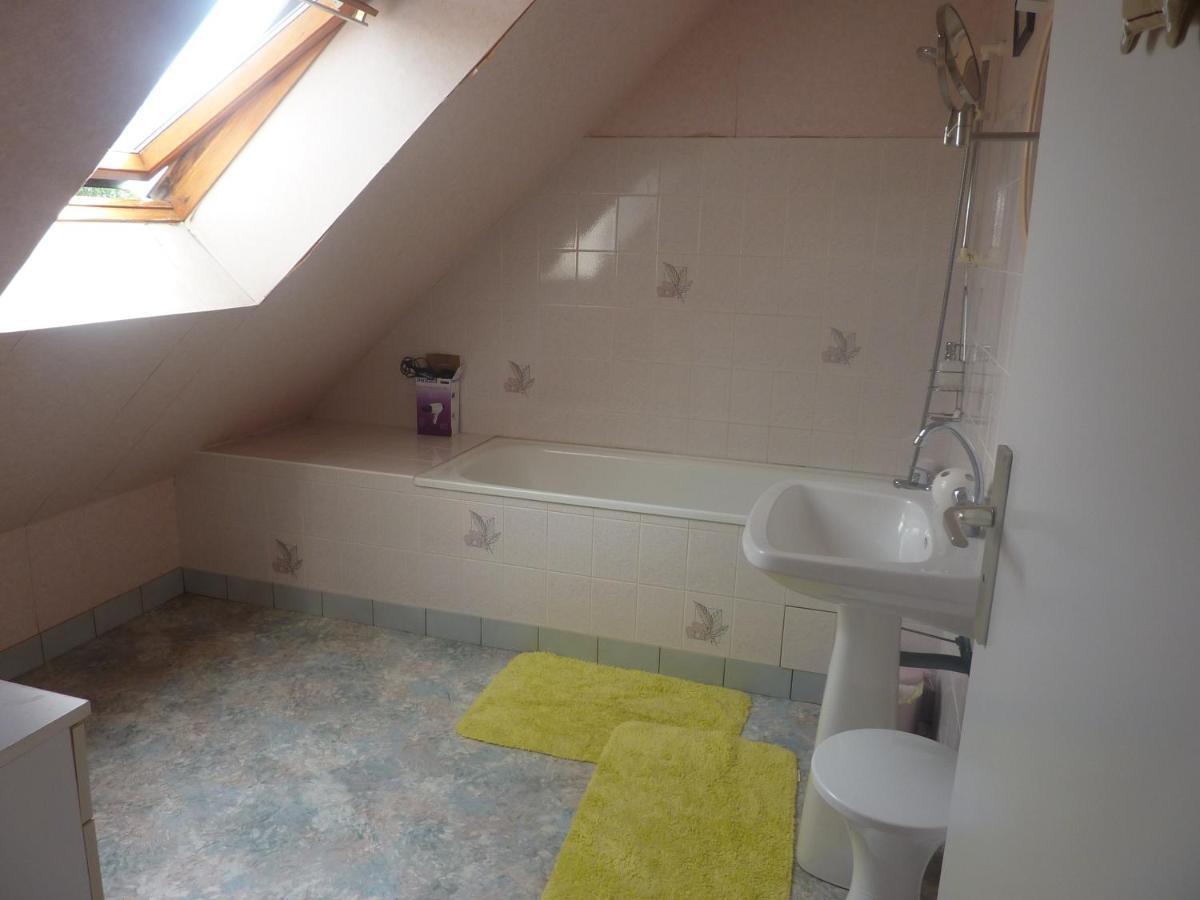 Chambre D'Hote Roz-Landrieux Room photo